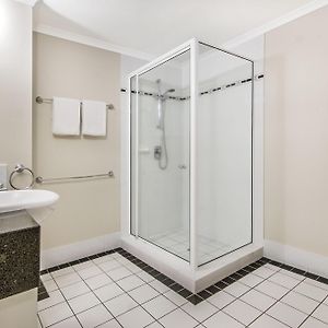 One-Bedroom Apartment Hot Tub